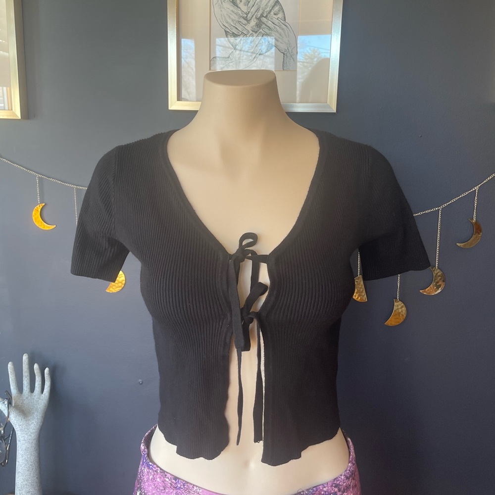 Black tie top